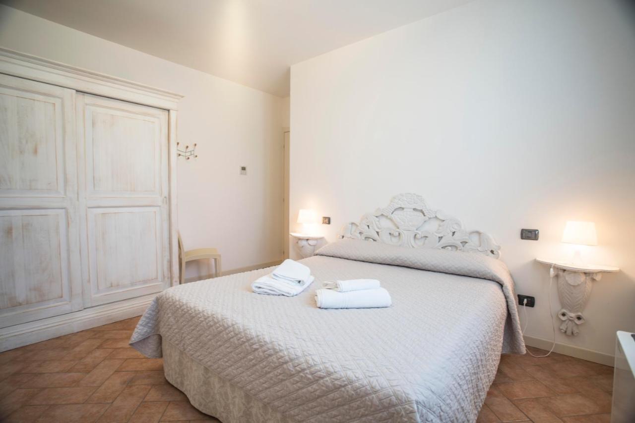 Residence Karina Moniga del Garda Exterior foto